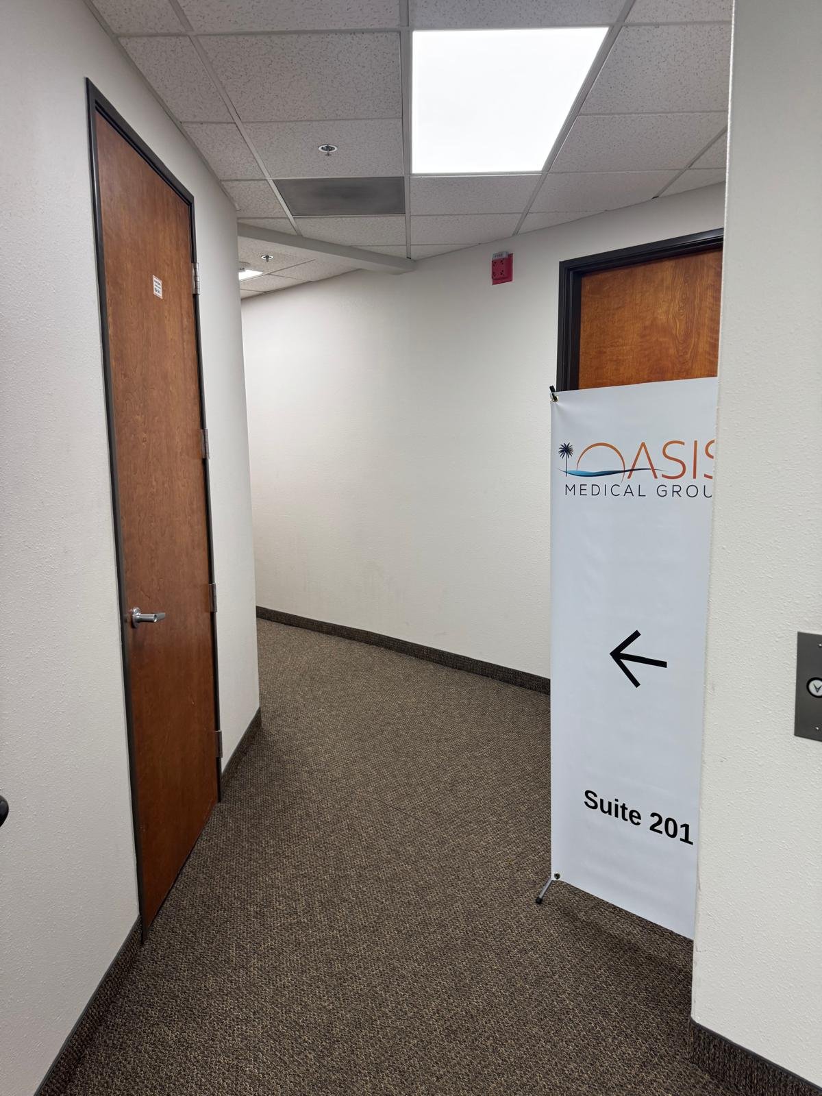 Oasis Medical Group clinic — Vista, CA (photo 9)
