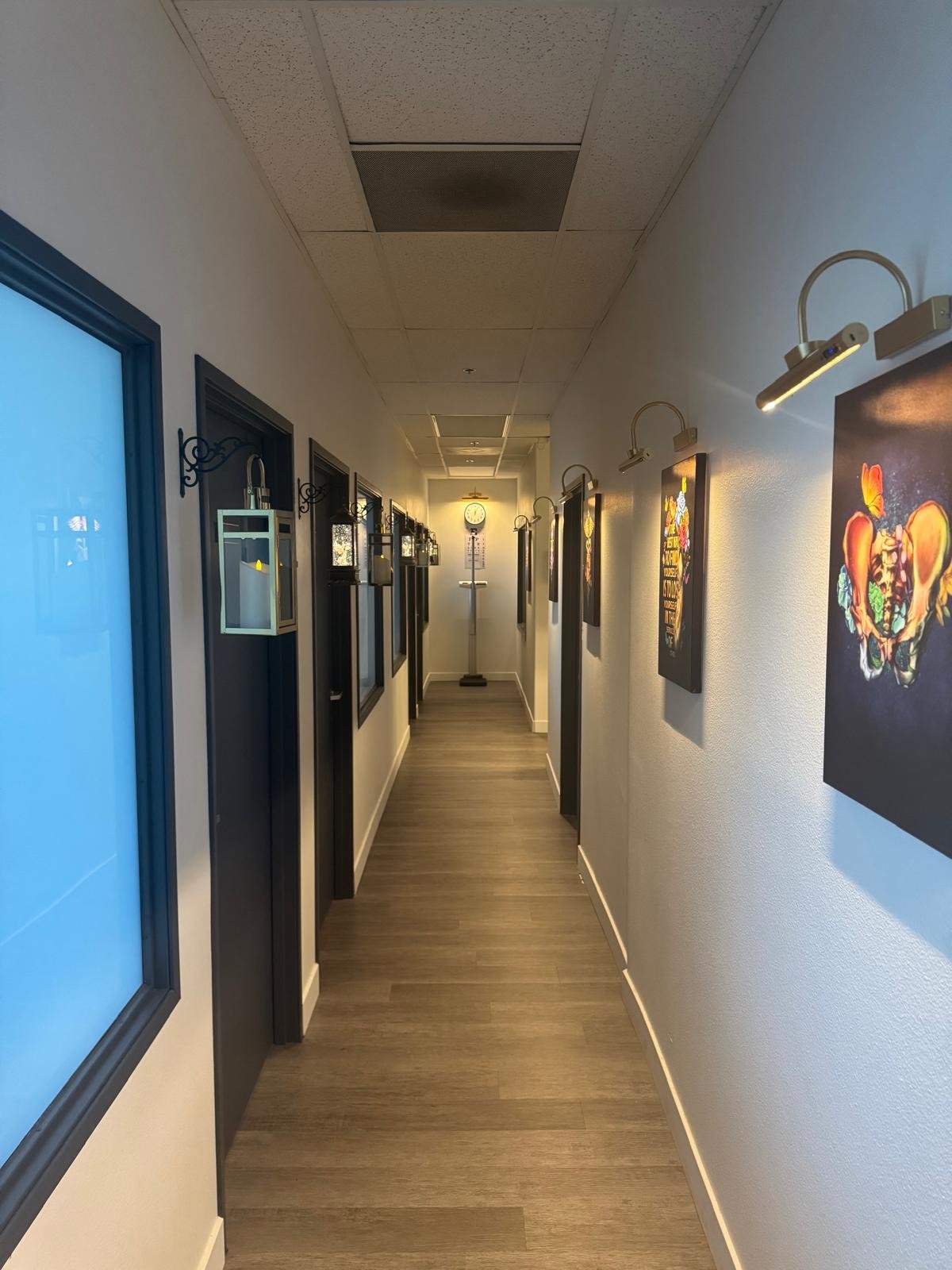 Oasis Medical Group clinic — Vista, CA (photo 27)