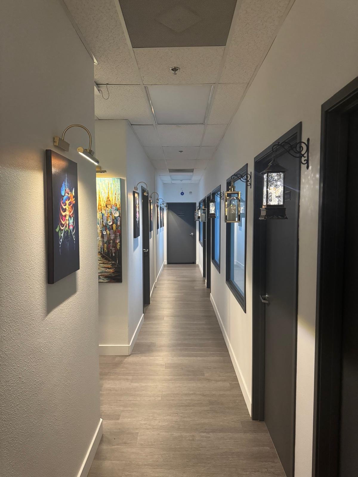 Oasis Medical Group clinic — Vista, CA (photo 28)